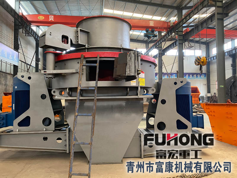 鵝卵石制砂機多少錢一臺？環保鵝卵石制砂機結構組成